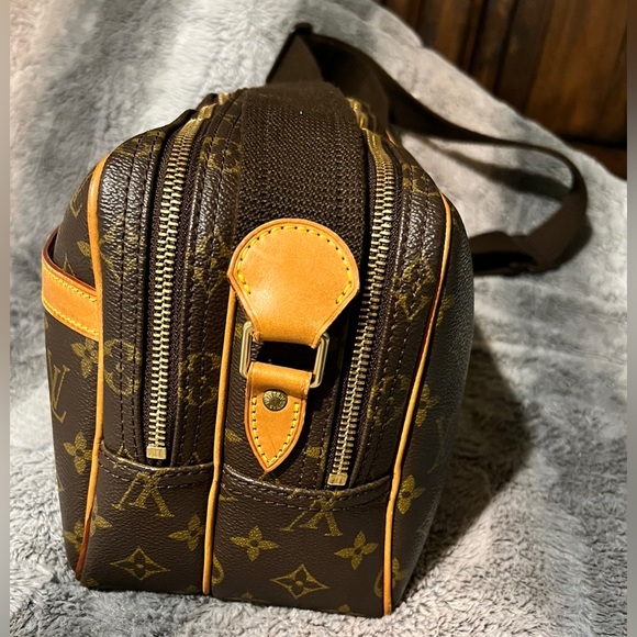 🔥SOLD🔥Louis Vuitton RePorter PM - Picture 9 of 15